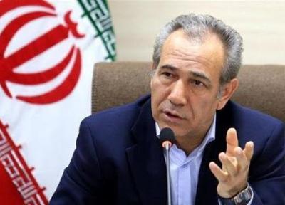 خبرنگاران فراوری 980 هزار لیتر مواد ضدعفونی کننده الکلی در آذربایجان شرقی