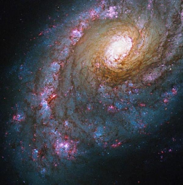 تصاویر جدید و حیرت انگیز از تلسکوپ فضایی هابل
