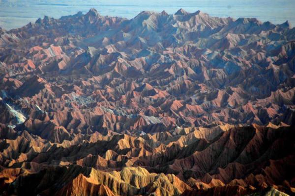 کوه های مریخی (مینیاتوری) ، چابهار ، ترکیبی از شن های قرمز در قلب طبیعت